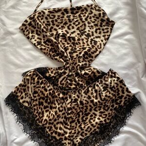 Cheetah Print Sleepwear Two-Piece Set Sz Large